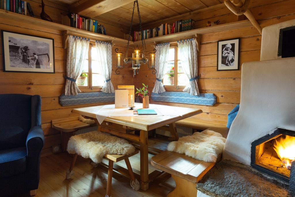 Almdorf Seinerzeit Hotel Wiedweg Bilik gambar